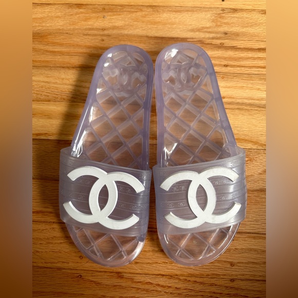 Chanel Clear Poolside Sandals - Picture 1 of 4